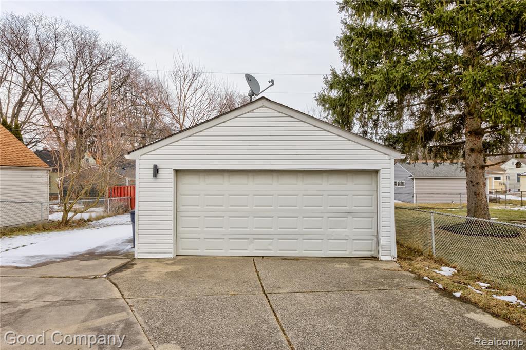706 N Vermont Avenue, Royal Oak, MI 48067 — Photo 40