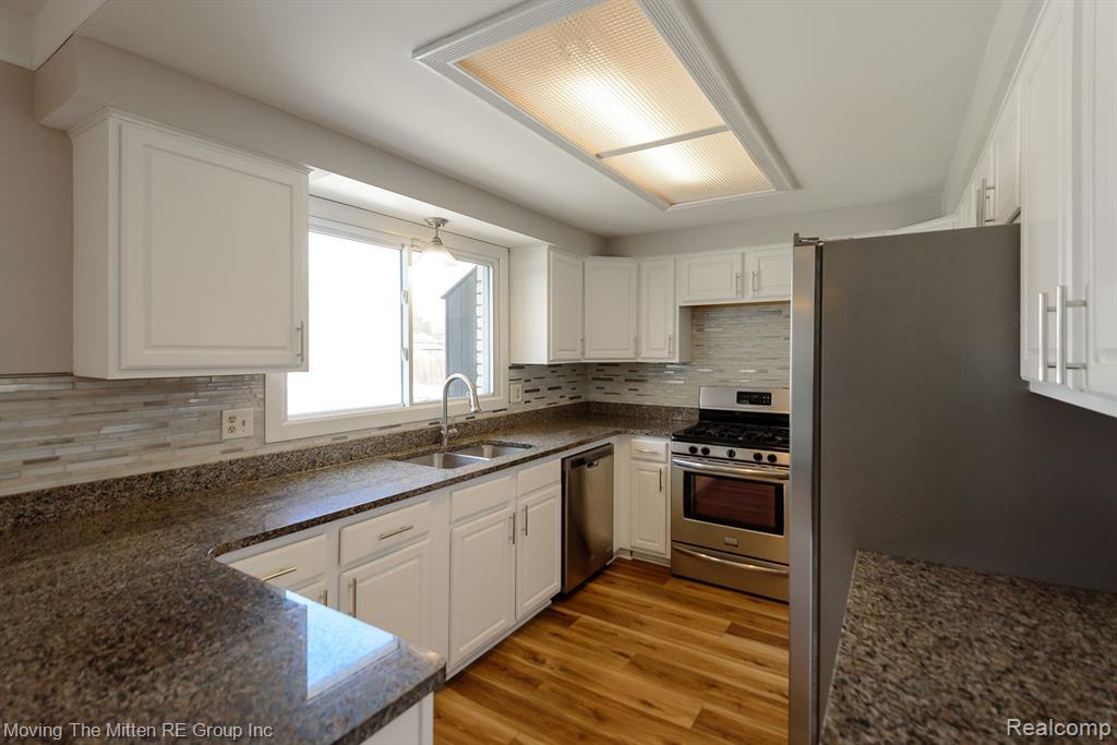 42340 OLD BRIDGE Road, Canton, MI 48188 — Photo 9