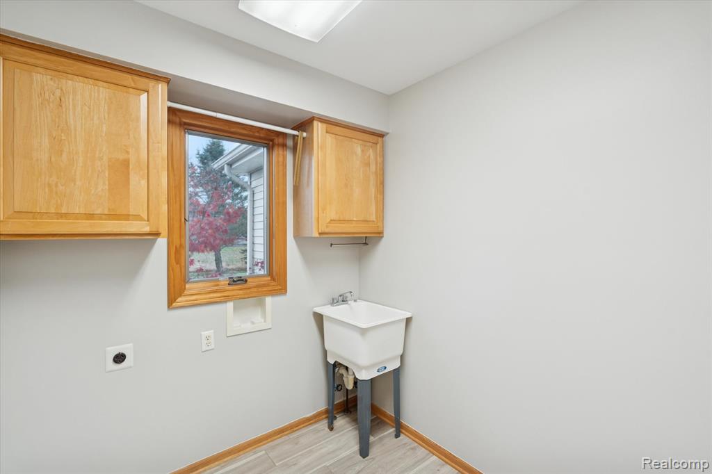 7183 Miller Lane, Grand Blanc, MI 48439 — Photo 24