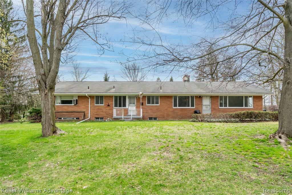 34550 Freedom Road, Farmington, MI 48335 — Photo 34