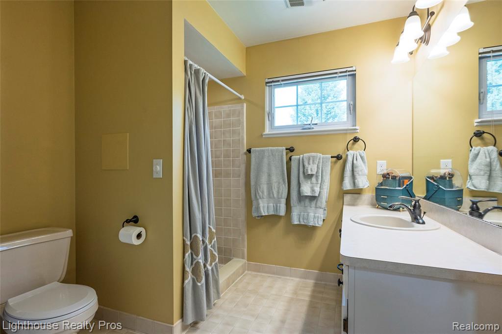 6713 Cheddar Valley Drive, Brighton, MI 48116 — Photo 27