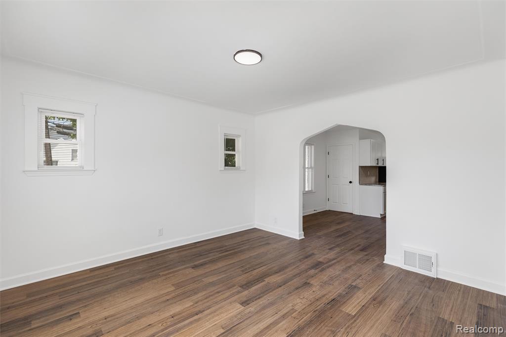 7505 E Robinwood Street, Detroit, MI 48234 — Photo 4