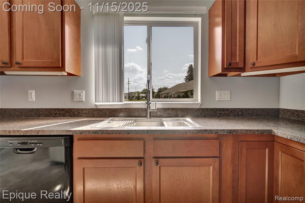 1920 Kenneth F Brown Court, Imlay City, MI 48444 — Photo 12