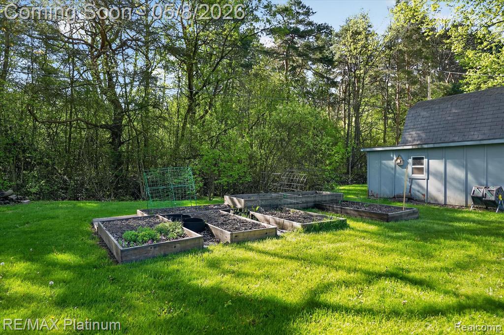 1254 Heathercrest Drive, Flint, MI 48532 — Photo 85