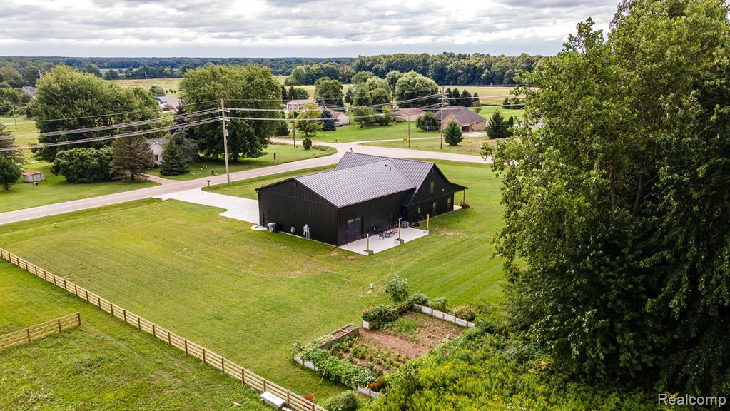 5486 Kidder Road, Almont, MI 48003 — Photo 4