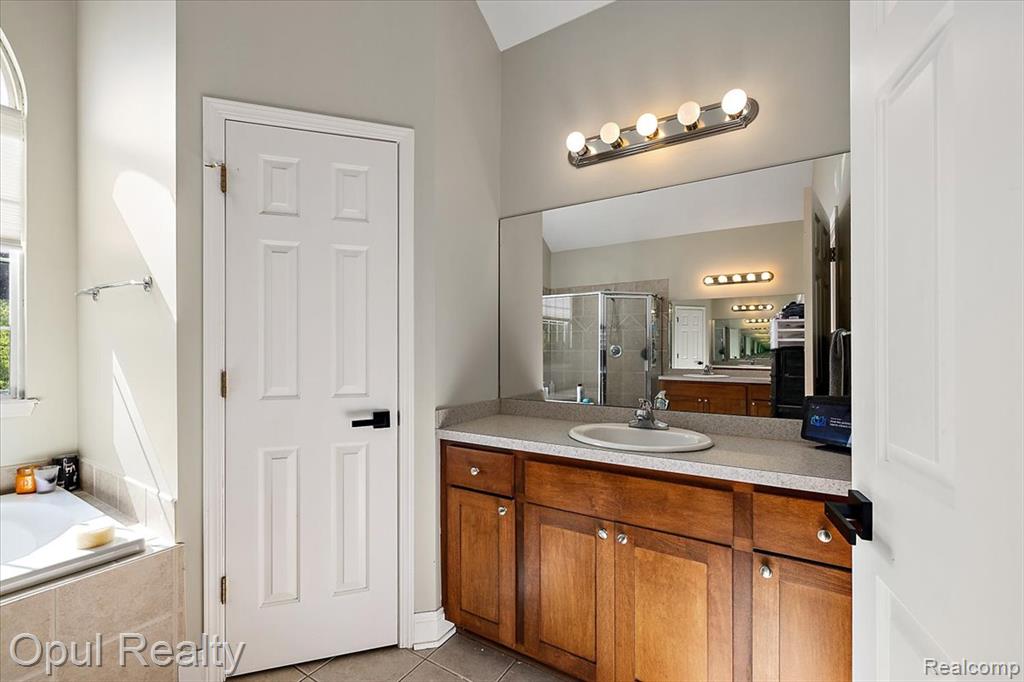 5164 Birch Lane, Davisburg, MI 48350 — Photo 45