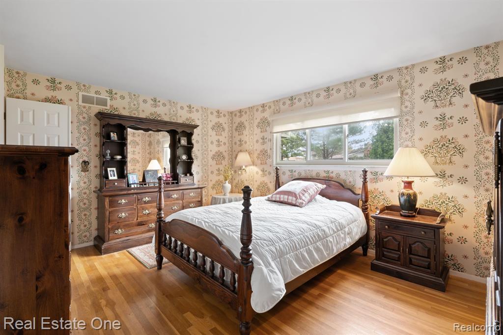 39664 Cadborough Drive, Clinton Twp, MI 48038 — Photo 27