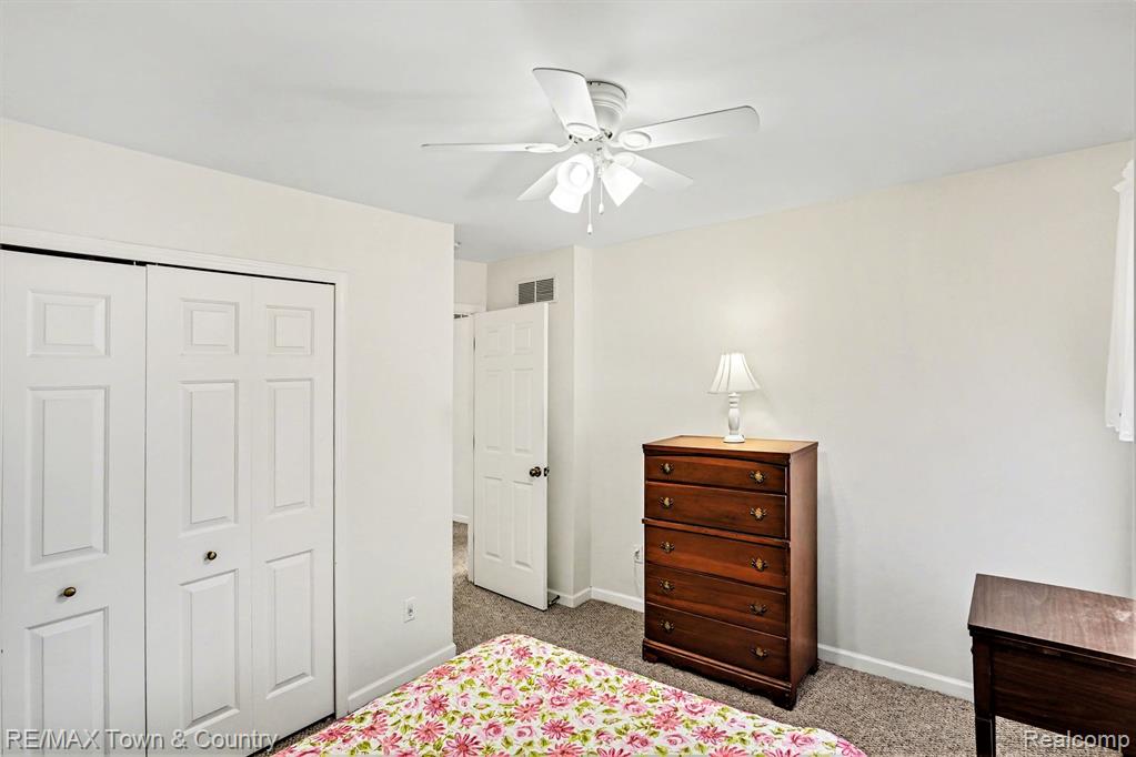 6462 Royal Club Drive, Flushing, MI 48433 — Photo 12