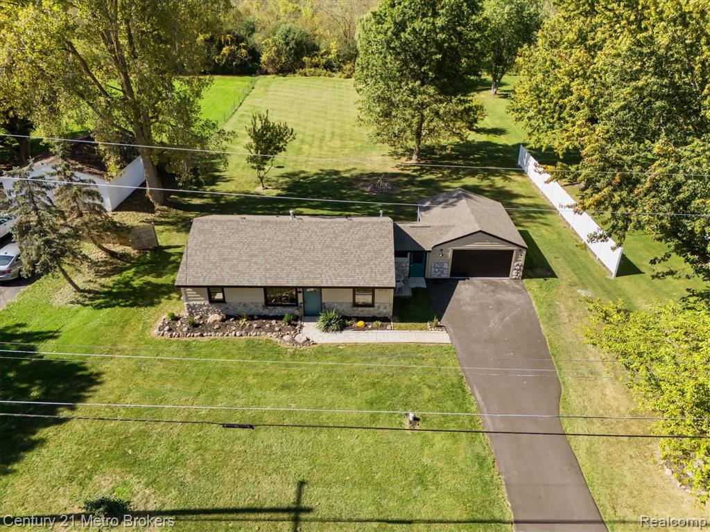 4379 Tillie Drive, Flint, MI 48504 — Photo 40