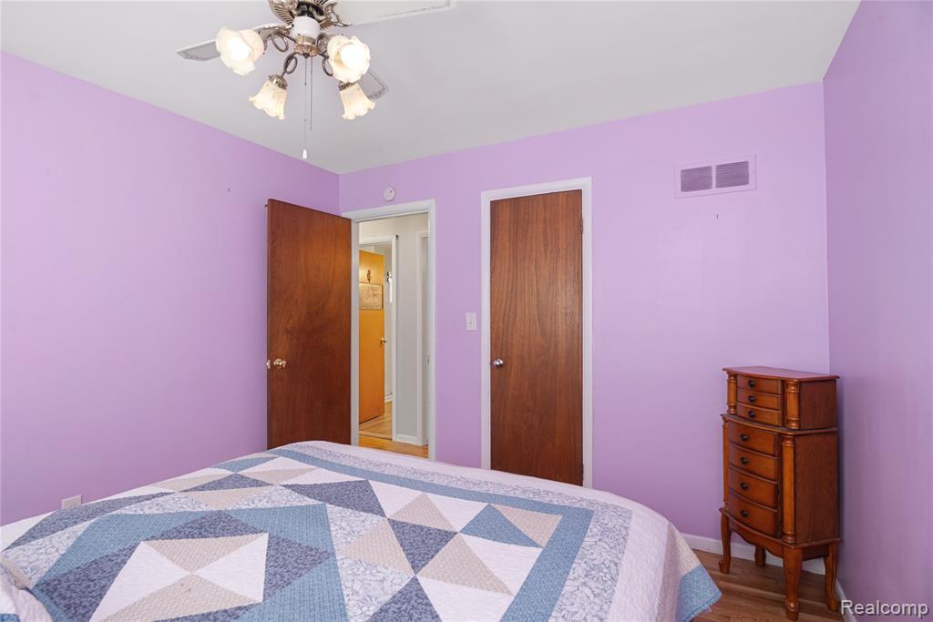 830 Westwood Drive, Fenton, MI 48430 — Photo 10