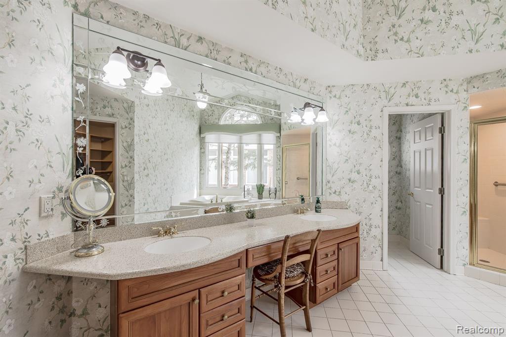 7252 Autumn Hill Drive, West Bloomfield, MI 48323 — Photo 39