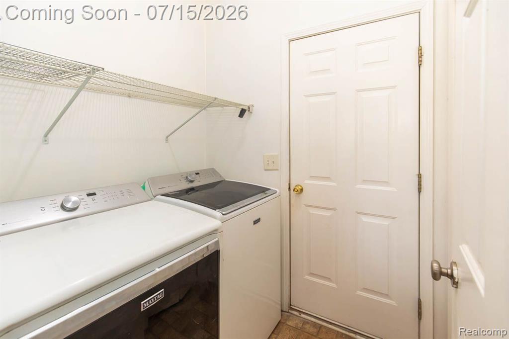 43721 CHERRYWOOD Lane, Canton, MI 48188 — Photo 35