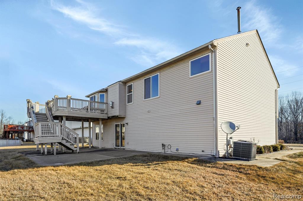 7970 AMBER Drive, Romulus, MI 48174 — Photo 30