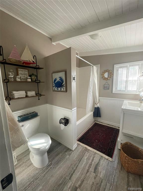 10470 King Road, Davisburg, MI 48350 — Photo 40