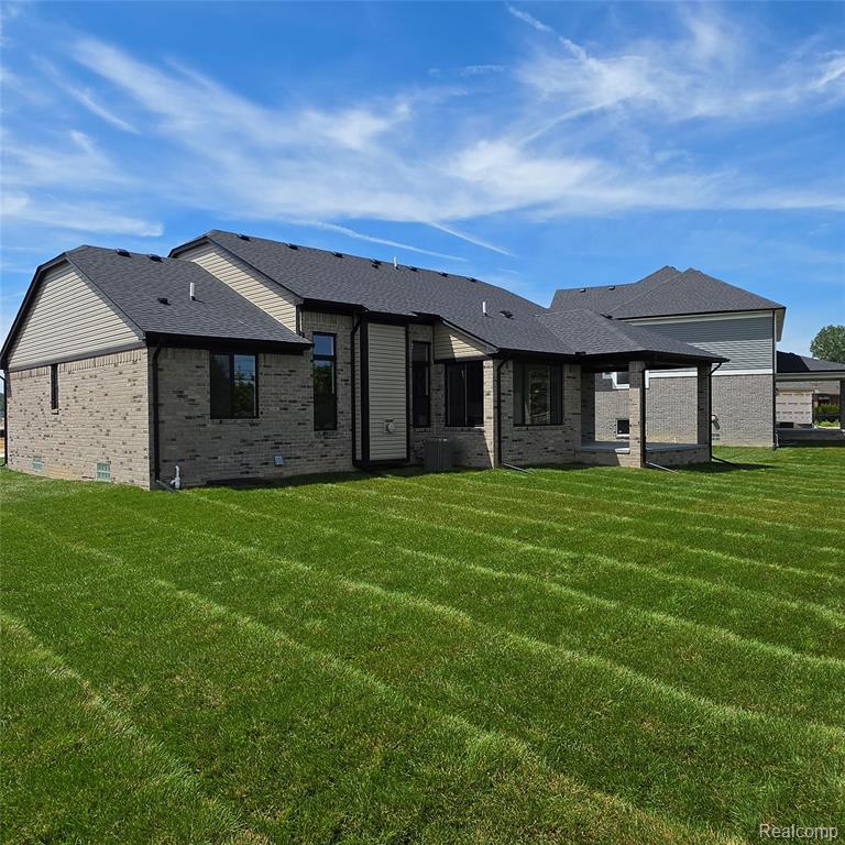 7368 Brys Drive, Shelby, MI 48316 — Photo 21