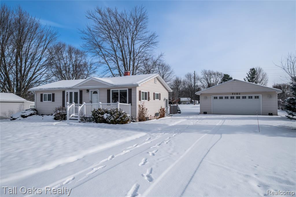 7101 Anna Street, Grand Blanc, MI 48439 — front exterior