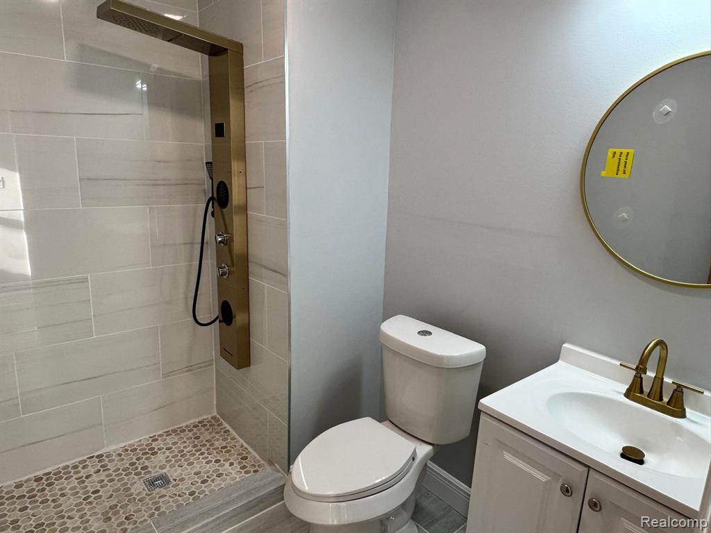 8463 Paige Avenue, Warren, MI 48089 — Photo 13