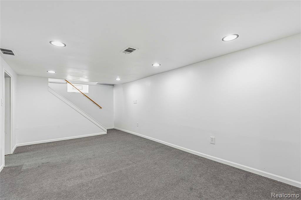 6457 Deering Street, Garden City, MI — Photo 25