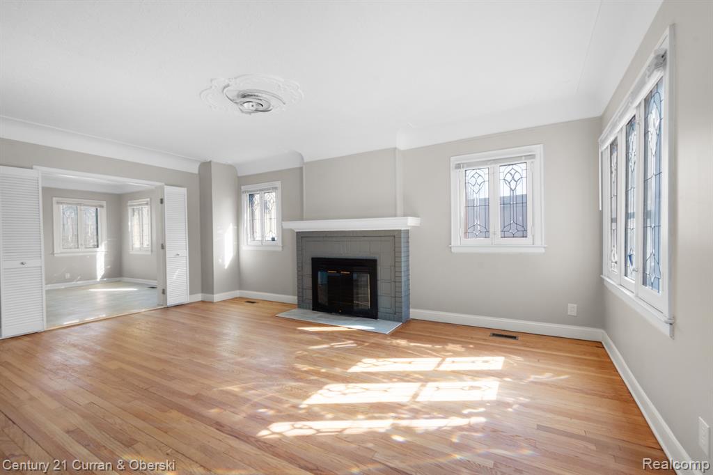 5026 KENSINGTON Avenue, Detroit, MI 48224 — Photo 7
