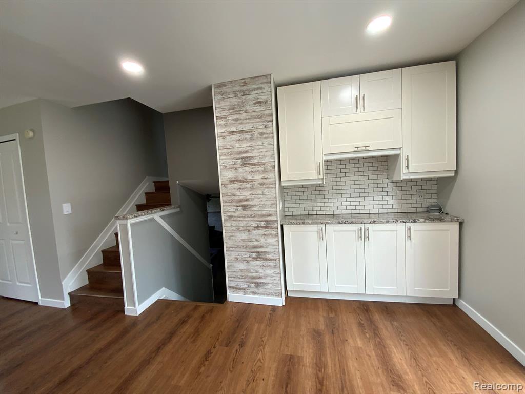 4544 HILLVIEW Shores, Clarkston, MI 48348 — Photo 8