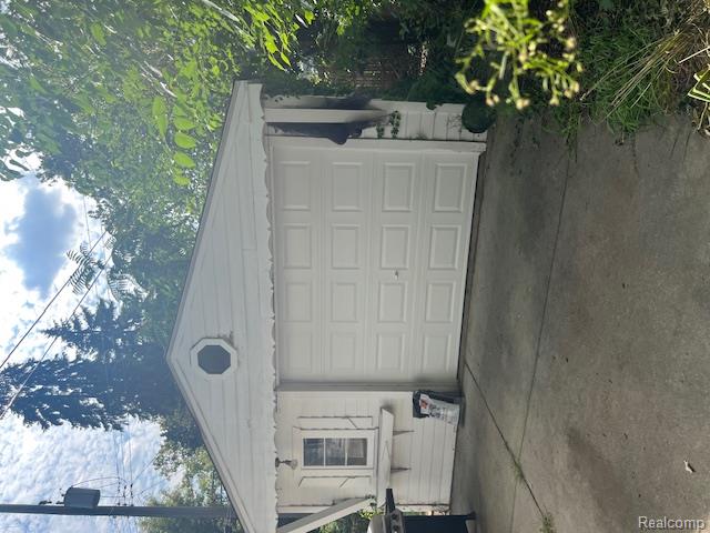 831 ALLEN Street, Ferndale, MI 48220 — Photo 4