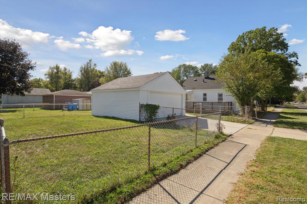 4401 Ziegler Street, Dearborn Heights, MI 48125 — Photo 17