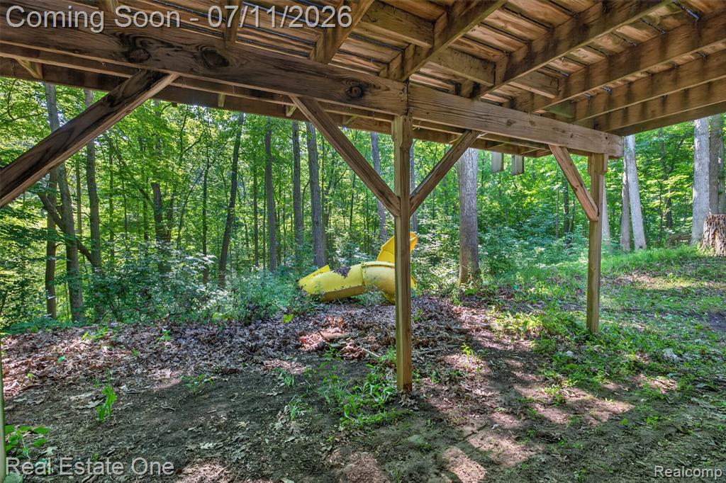 310 S Van Road, Holly, MI 48442 — Photo 64