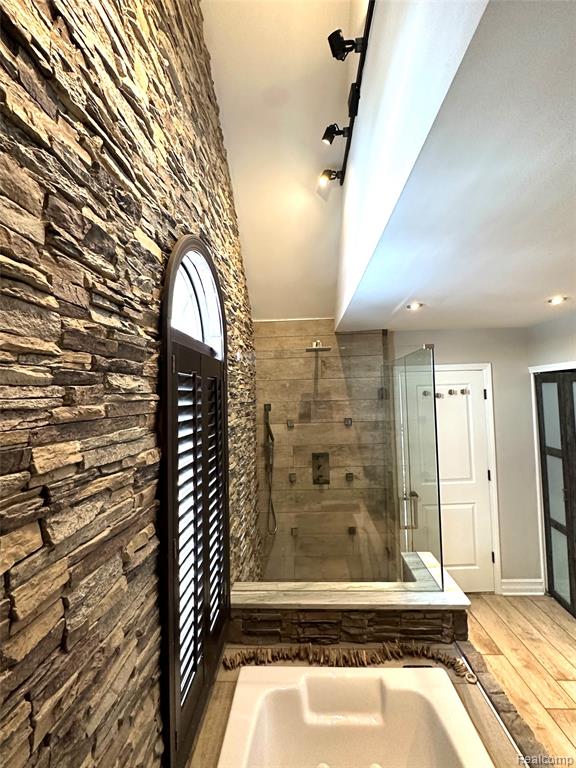 85 Overlake Drive, Lake Orion, MI 48362 — Photo 26