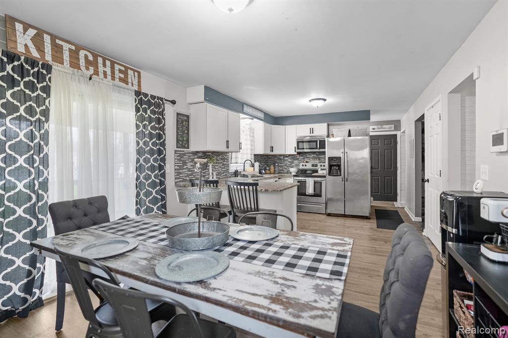 5084 DALY Boulevard, Flint, MI 48506 — Photo 20