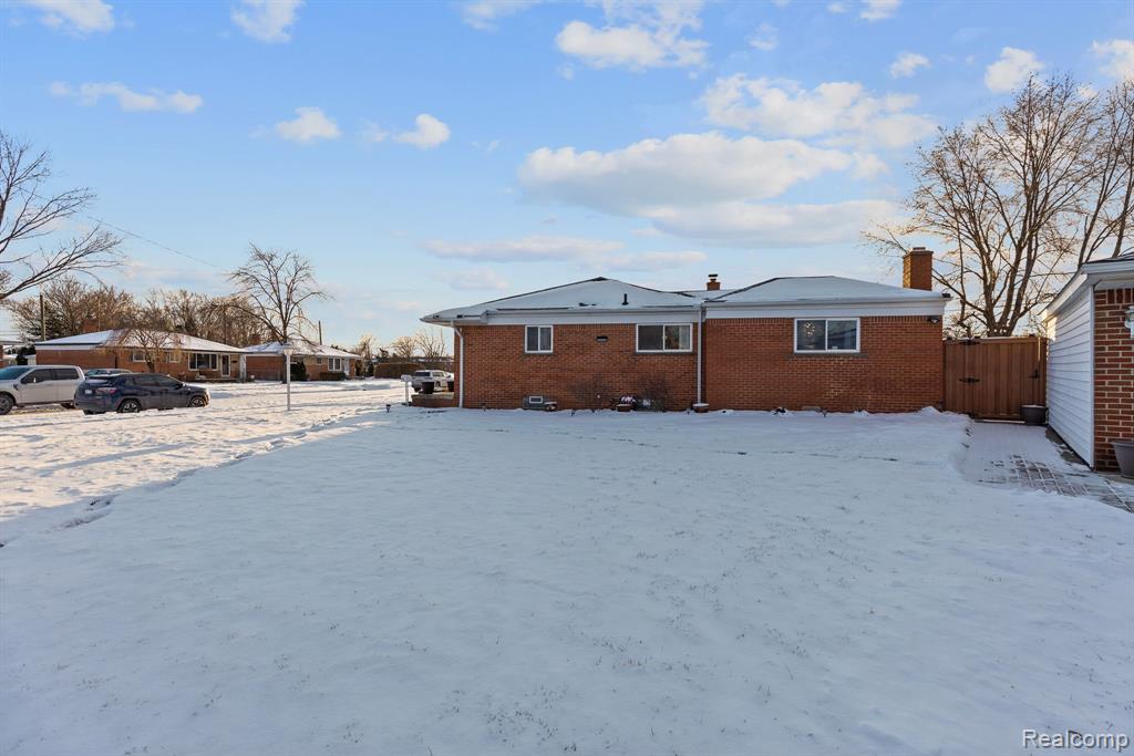 4993 ENGLEMAN Avenue, Warren, MI 48091 — Photo 36