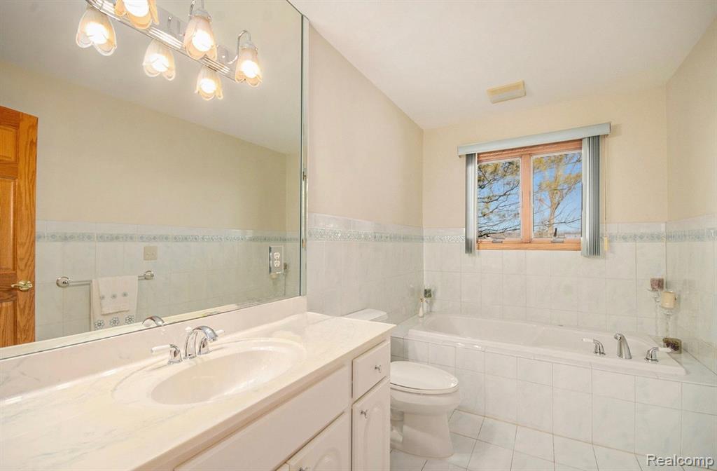 62704 Schoenherr Road, Washington, MI — Photo 22