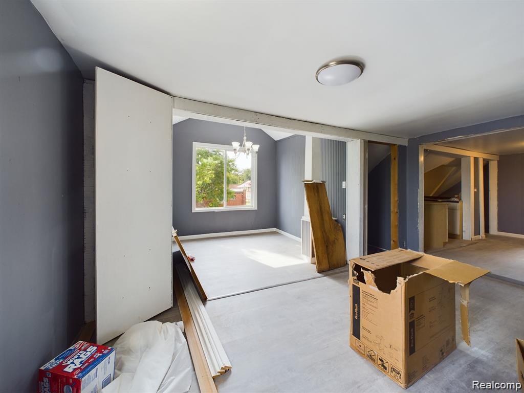 821 M L King Avenue, Flint, MI 48503 — Photo 57