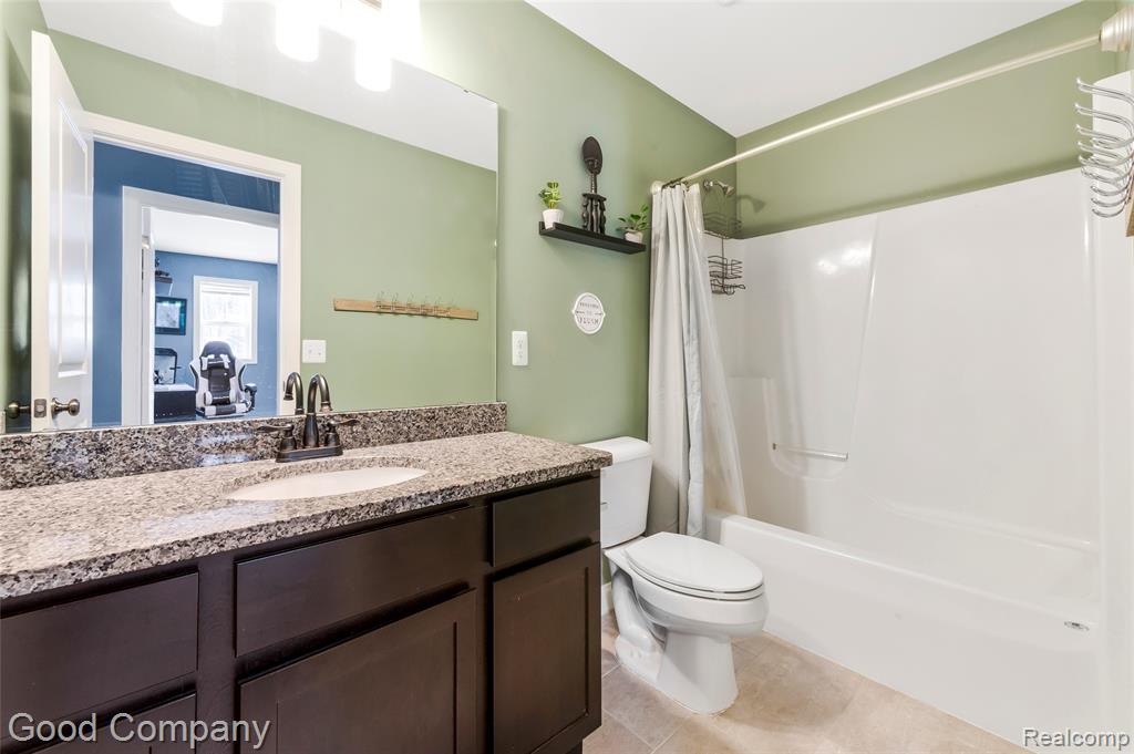 8687 Sunrise Mist Drive, Pinckney, MI 48169 — Photo 29