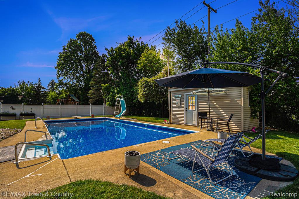 813 Birchwood Drive, Flushing, MI 48433 — Photo 57