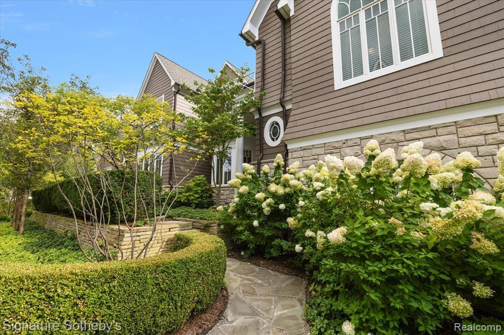 200 Woodland Villa Court, Birmingham, MI 48009 — Photo 74