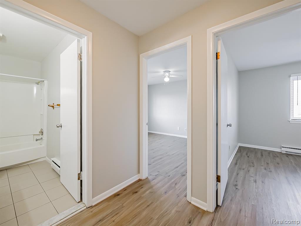 825 S Grand Avenue, Fowlerville, MI 48836 — Photo 11