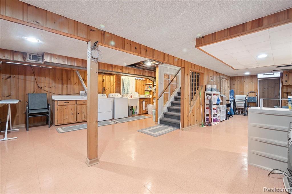 24834 Olde Orchard Street, Novi, MI — Photo 24