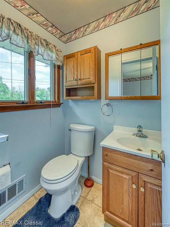 11789 Julia Drive, Whitmore Lake, MI 48189 — Photo 19