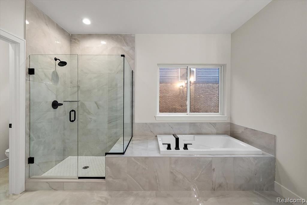 50798 Mistwood Drive, Macomb, MI 48042 — Photo 34