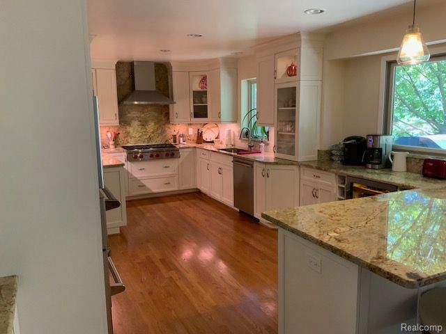 995 STRATFORD Place, Bloomfield Hills, MI 48304 — Photo 11