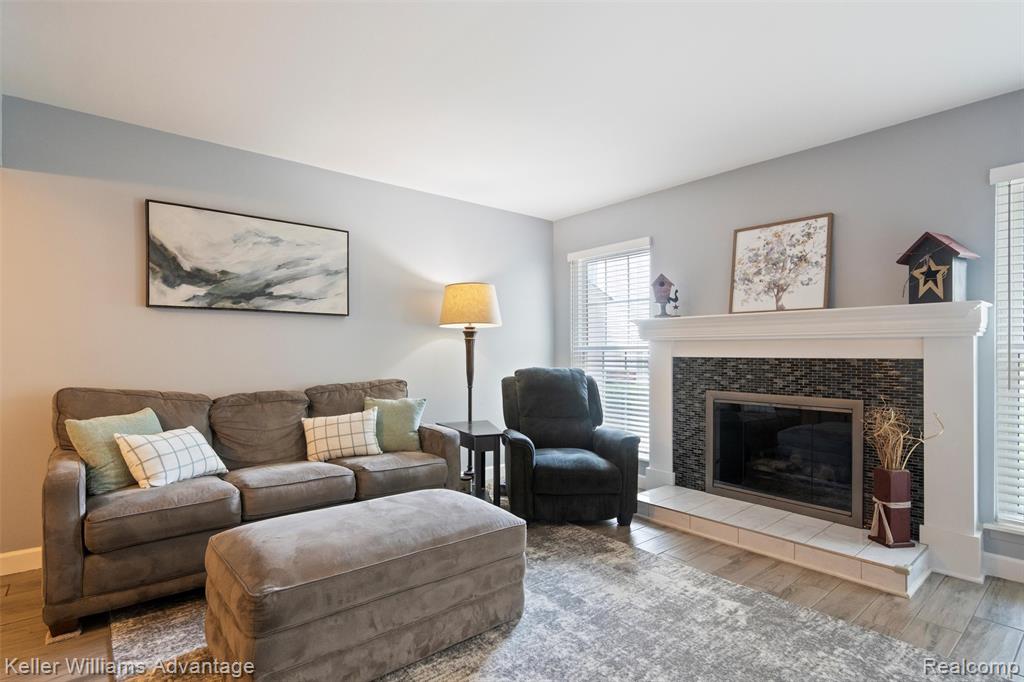 42105 Roscommon Street, Novi, MI 48167 — Photo 17