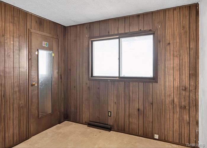 300 S Heritier Road, Linwood, MI 48634 — Photo 14