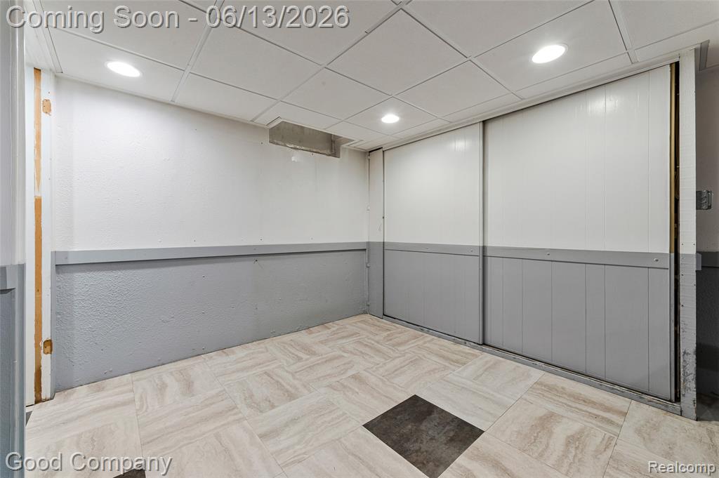 18489 Matthew Drive, Clinton Twp, MI 48035 — Photo 32