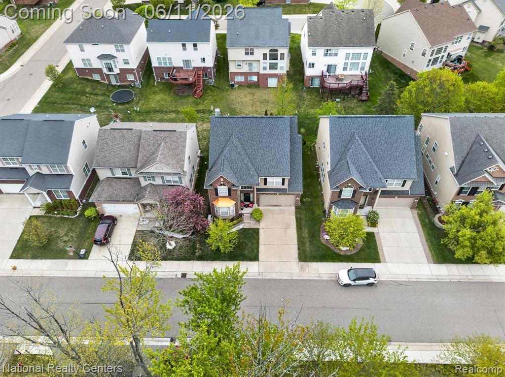 27412 Victoria Road, Novi, MI — Photo 48
