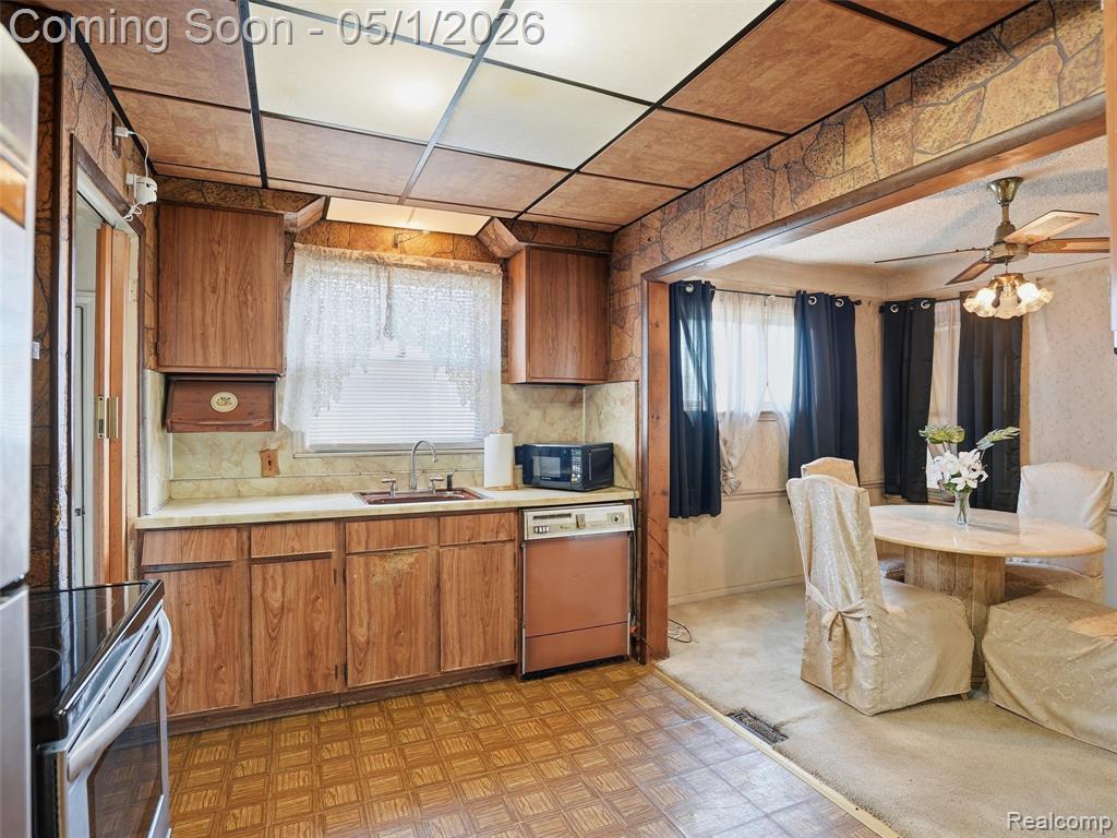 18492 Snowden Street, Detroit, MI 48235 — Photo 8
