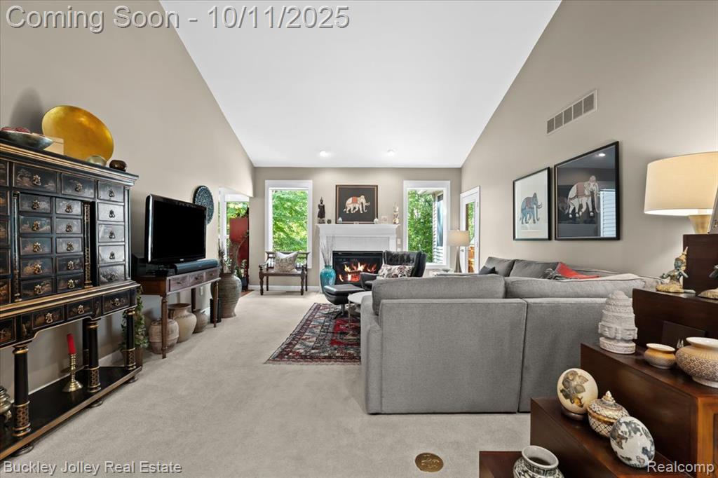 9430 Sheltering Oaks Drive, Brighton, MI 48114 — Photo 4