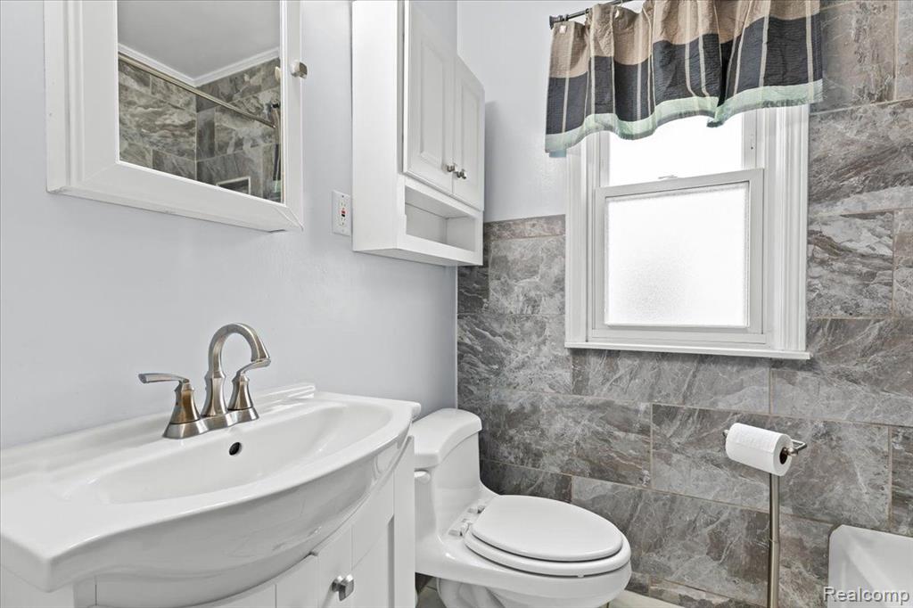 6881 Jackson Street, Taylor, MI 48180 — Photo 14