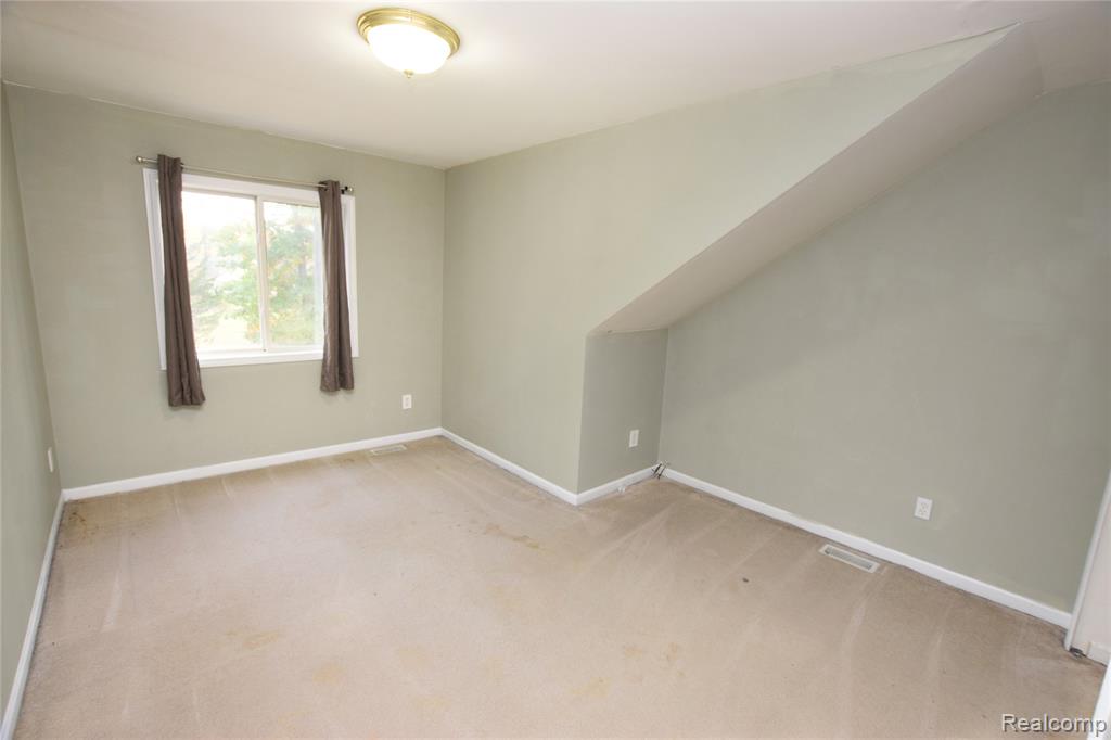 12215 Ray Road, Ortonville, MI 48462 — Photo 10