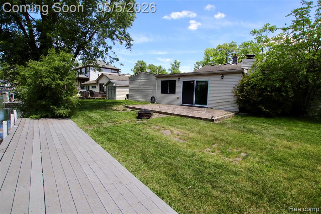 7044 Desmond Road, Waterford, MI 48329 — Photo 47