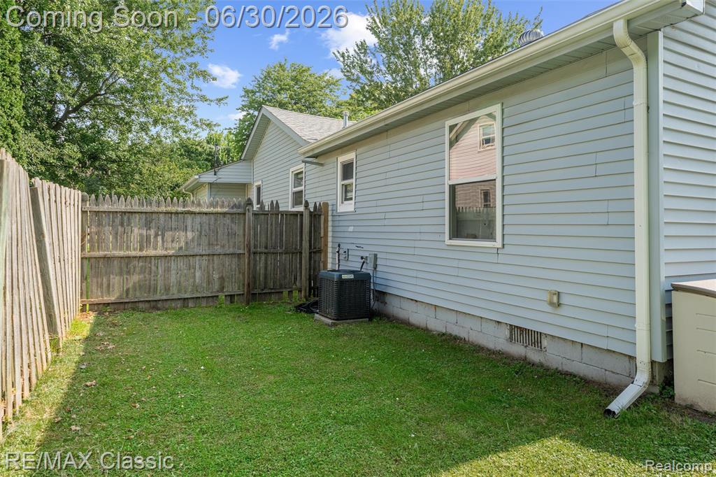 401 Center Street, Carleton, MI 48117 — Photo 39
